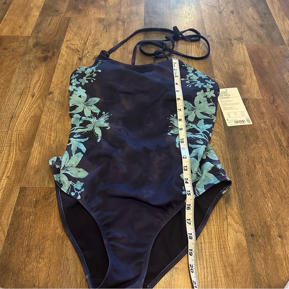 Athleta Keyhole Printed One Piece NWT sz S - Picture 6 of 10